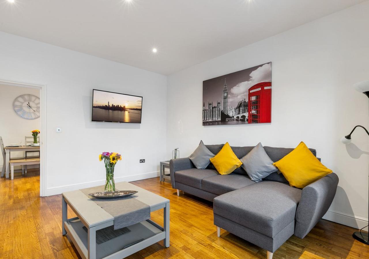Ferienwohnung Two Bed Flat In Bush Hill Park Enfield Exterior foto