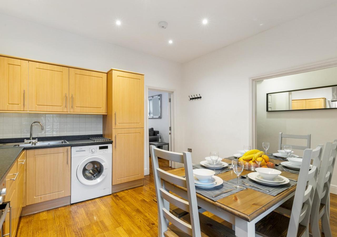 Ferienwohnung Two Bed Flat In Bush Hill Park Enfield Exterior foto